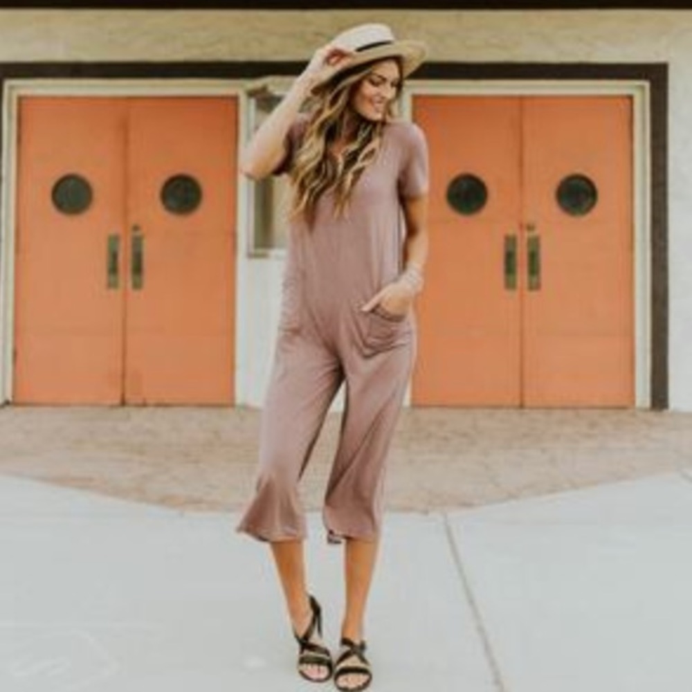 Light purple romper with pockets